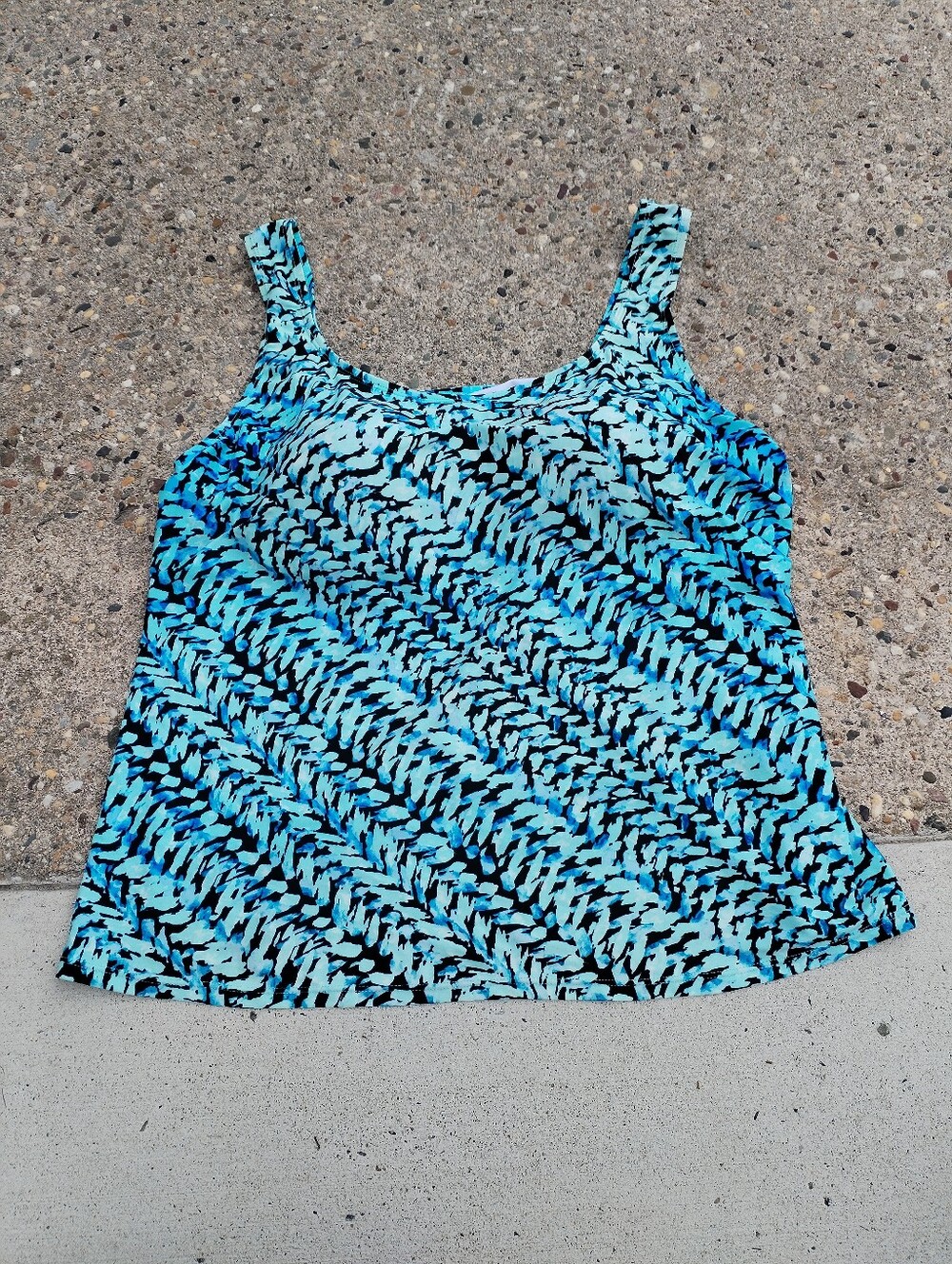 Swimsuits For All Blue and Black Sleeveless Tank Top